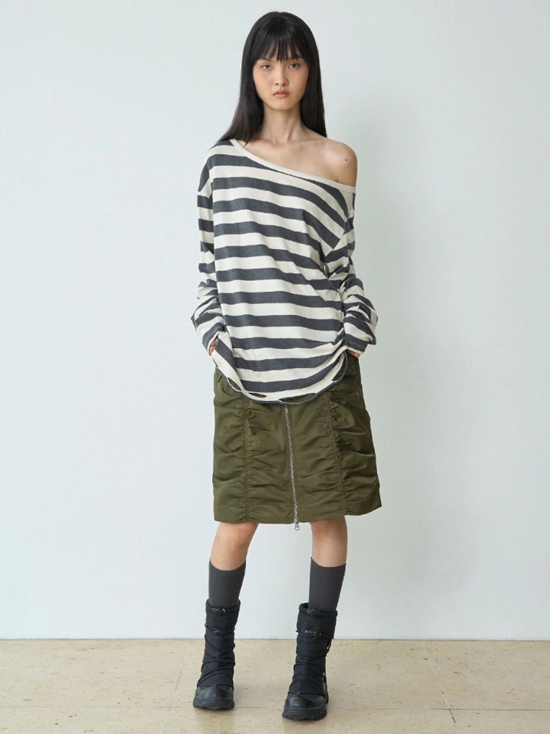 밀로 우먼 Utility Shirring Zip Skirt [Khaki] 상품 이미지 1