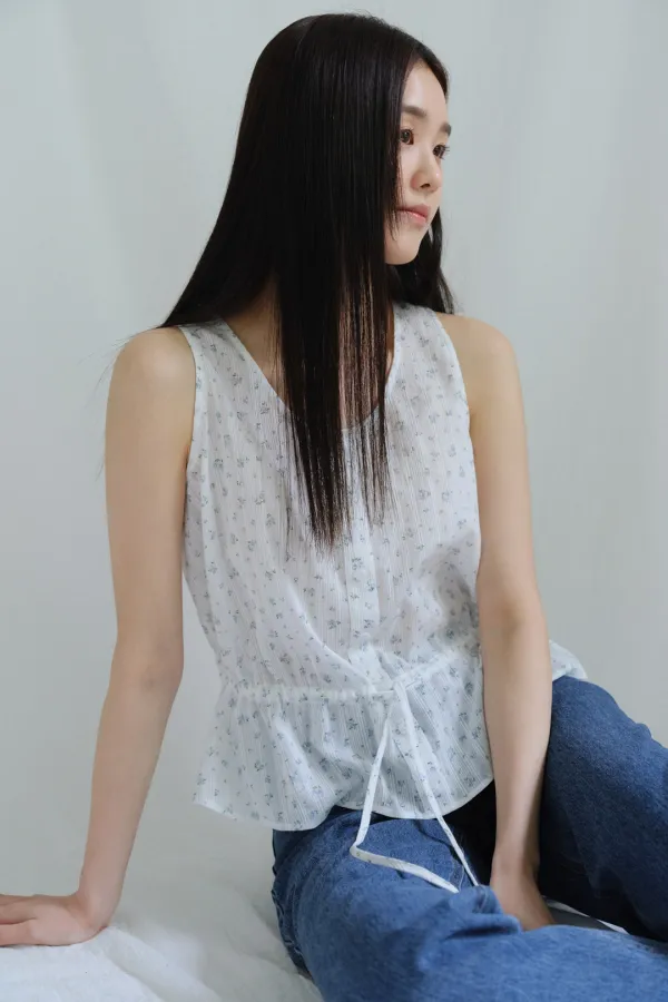 Blush Blouse_Flower