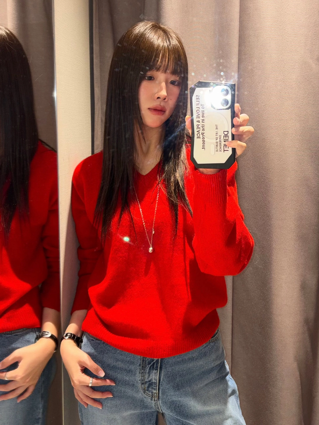 노운베러 Loose fit V-neck knit [KNFW02SW07]_Red 상품 이미지 1