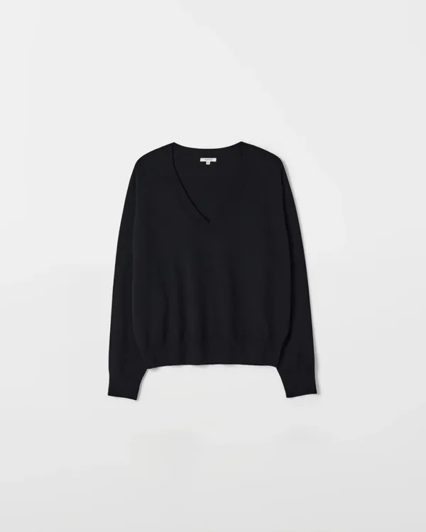 Basic V-Neck Knit [BLACK]