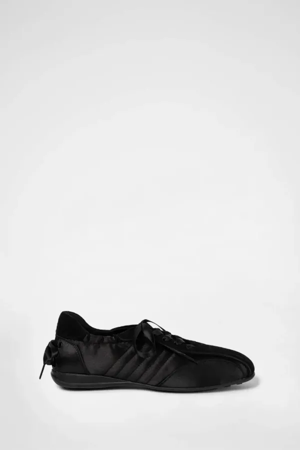 PLIE BACK RIBBON SNEAKERS / BLACK