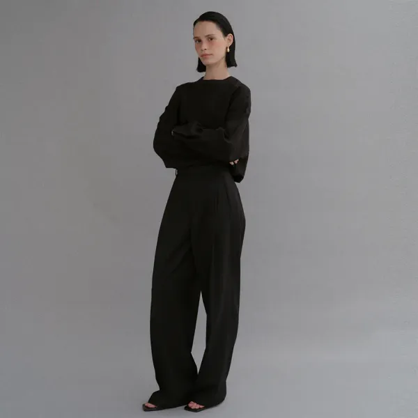Fine wool pintuck tailored slacks_black