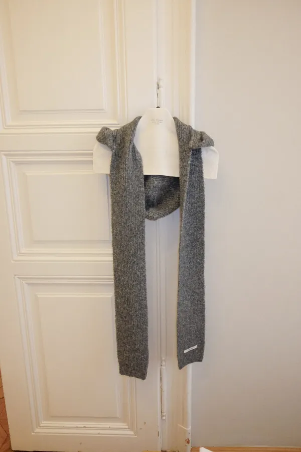Etta Hoodie Muffler_Charcoal