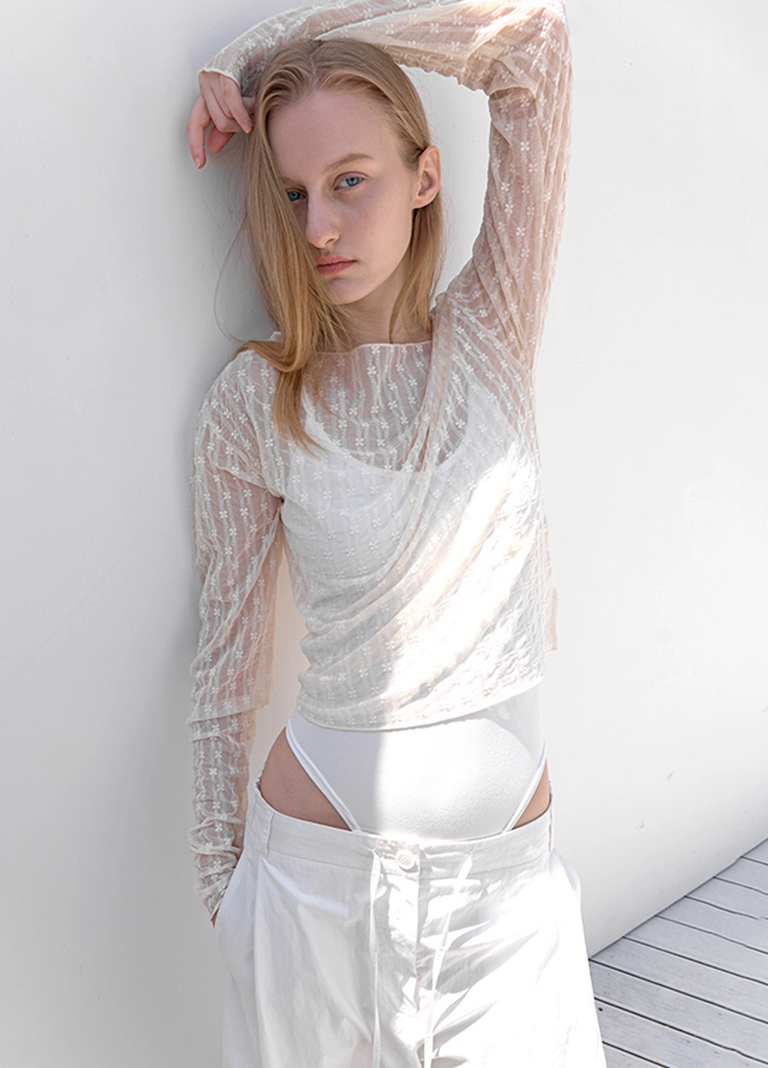 아뜰리에 나인 (BL-4432)LACE BOATNECK COVER UP BLOUSE 상품 이미지 2
