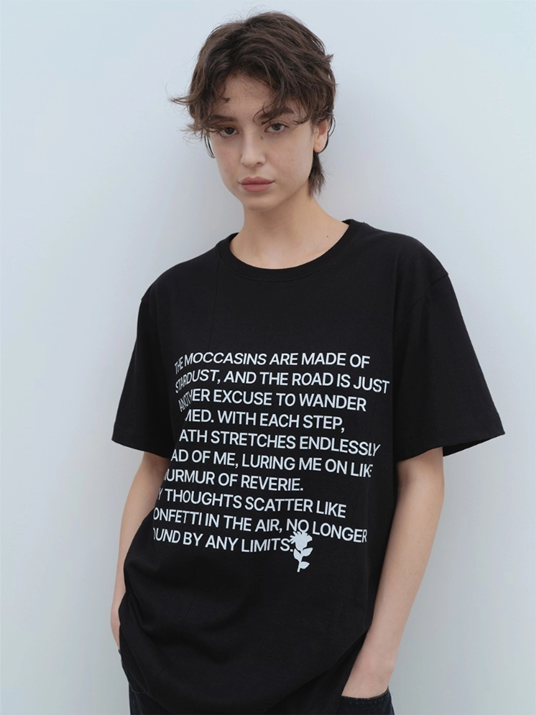 밀로 우먼 Seam Line Archive T-Shirt [Black] 상품 이미지 1