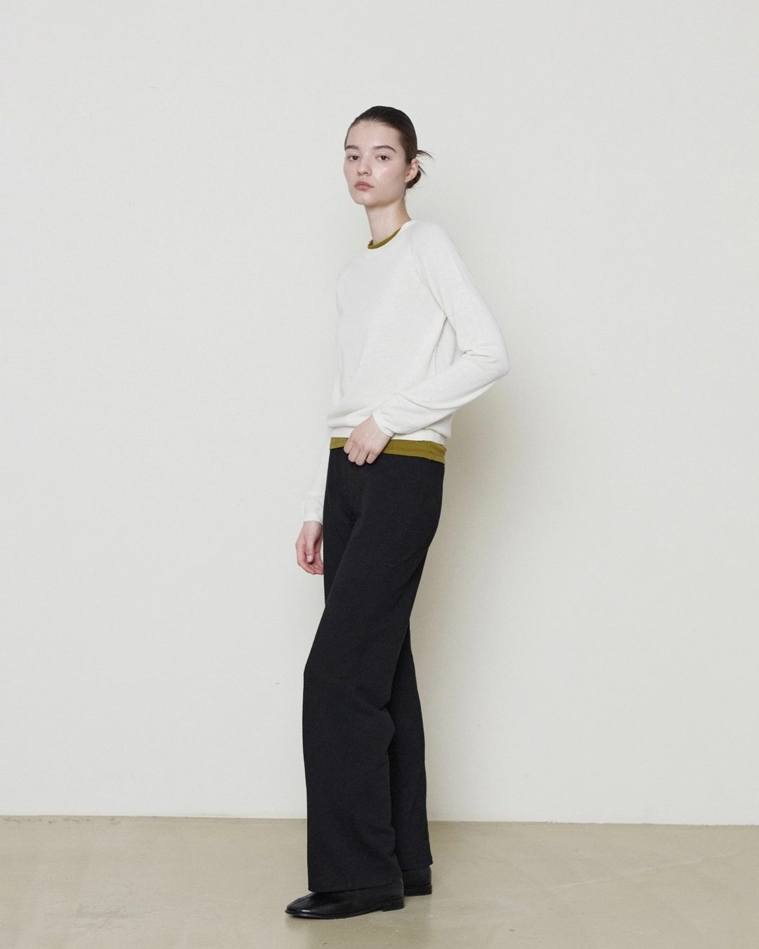 브라운야드 W Low Rise Sweat Pants, Black 상품 이미지 1