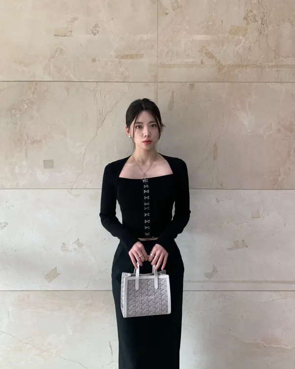 @ji_hyuunnHook square top (Black)