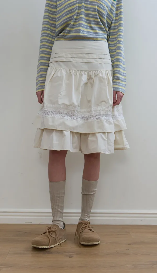 337. Tiered Lace SK _ Cream