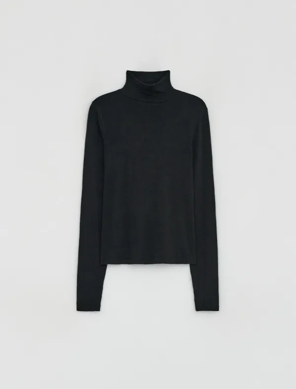 ANGORA TURTLENECK WARMER TOP [BLACK]