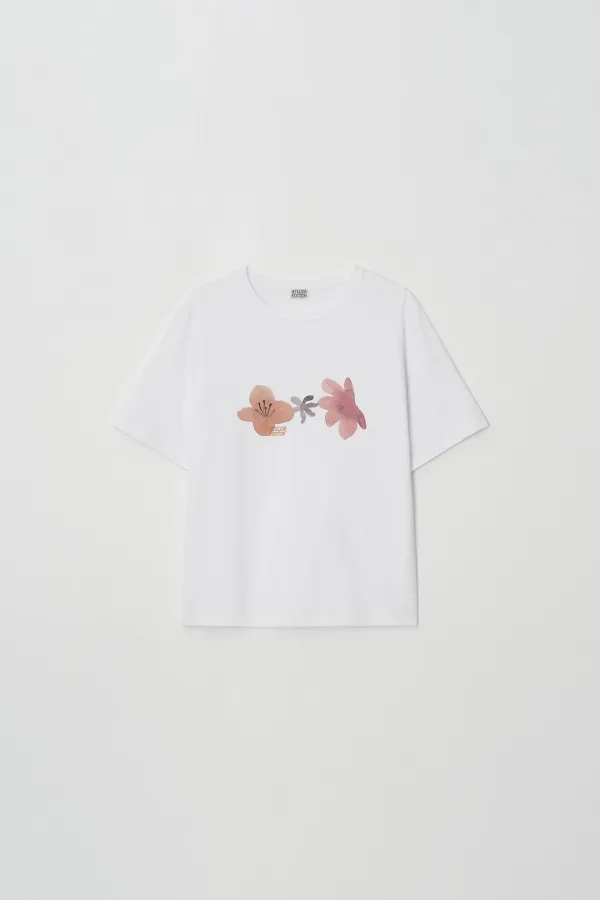 Flower Print T-shirt  (white)