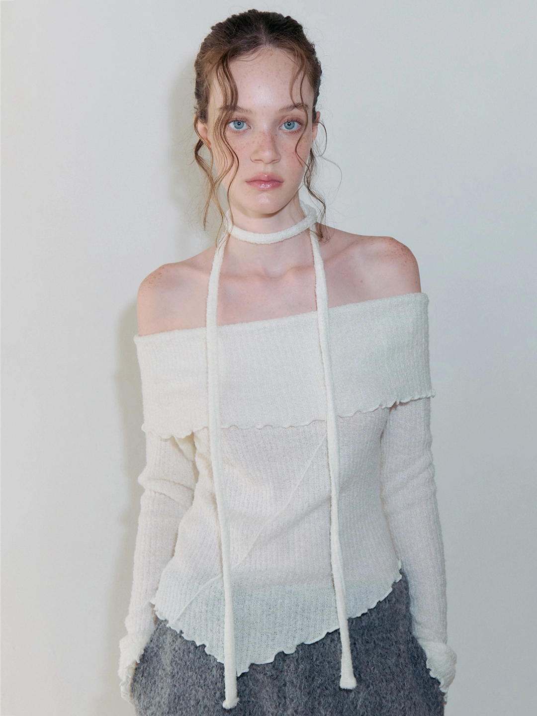 에트몽 Tie Off Shoulder T-Shirt, Ivory 상품 이미지 2