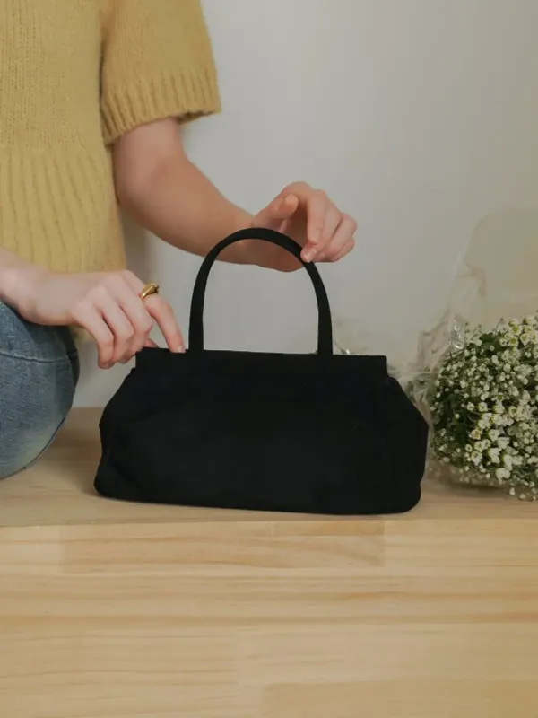 모코 스웨이드 미니 토트백 Moko Suede Mini Tote Bag_Black