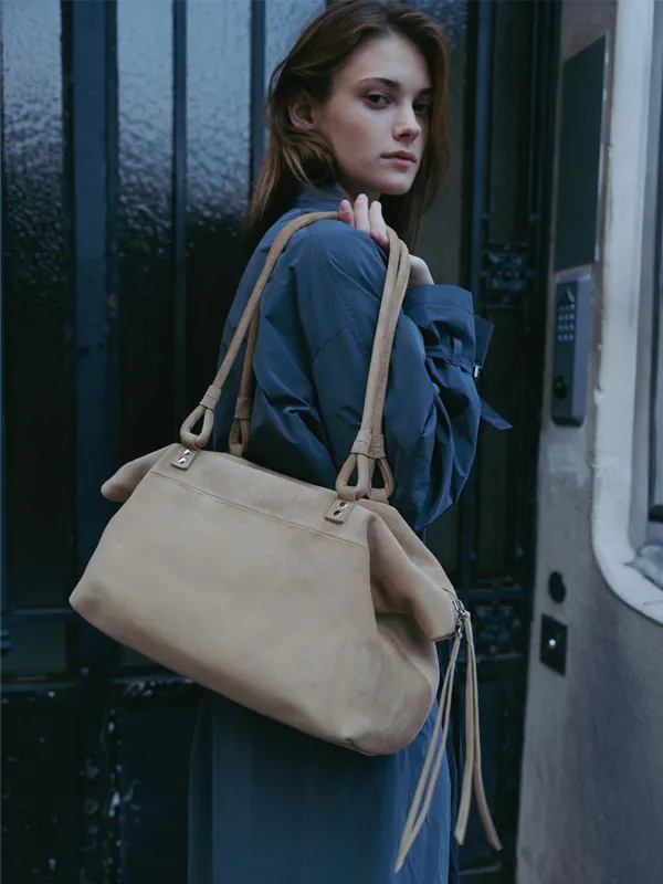 Delier Shoulder Large (suede ver.) FA6AB381-NA