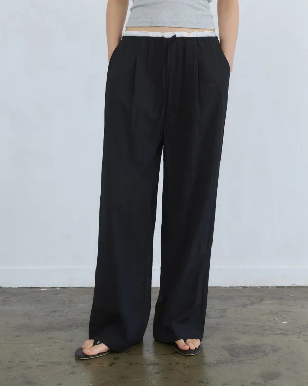 Frill layered sagging banding pants - black