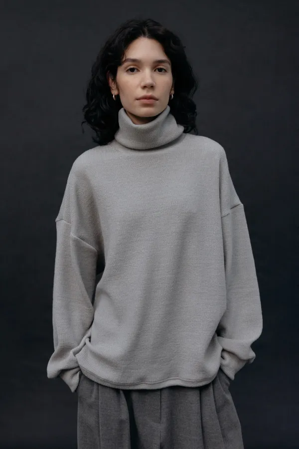 Ribbed Loose Turtle Neck T-Shirt (Light Grey)