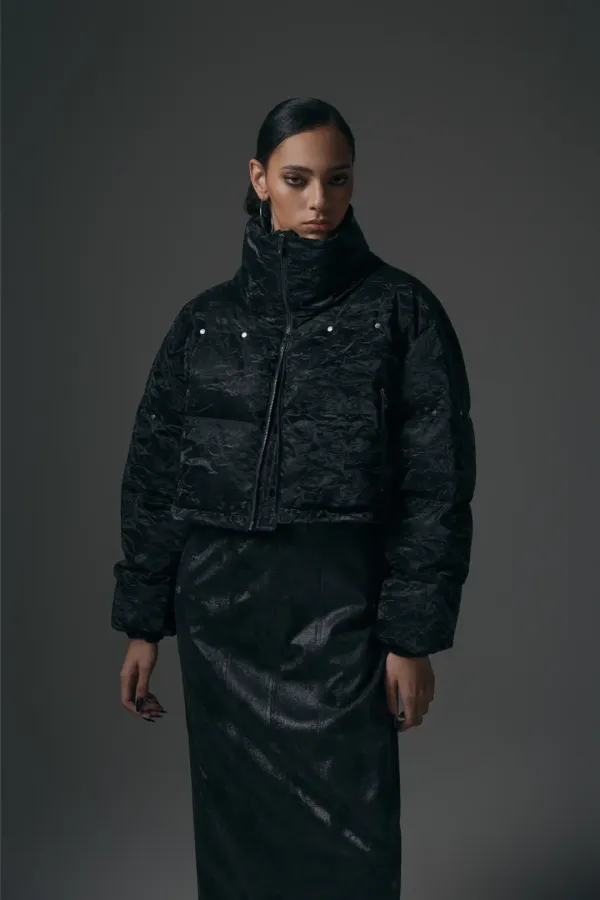 Rivet Point Crack Wrinkle Padding Jumper [ Black ]