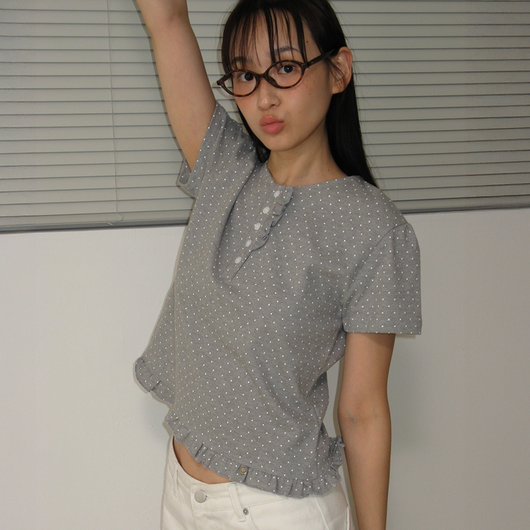 론론 DOT RUFFLE HALF SLEEVE T SHIRT GREY 상품 이미지 2