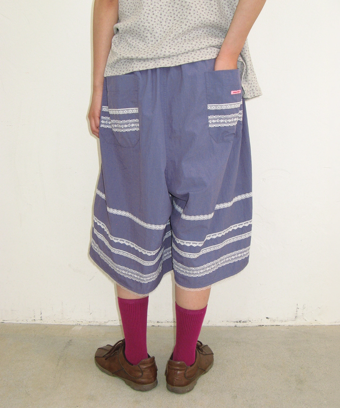론론 LACE TRIM NYLON BERMUDA PANTS PURPLE 상품 이미지 1