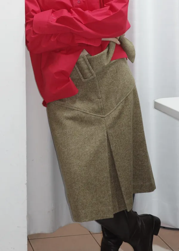[ 바로배송 ] WOOL DIAGONAL SKIRT [KHAKI]