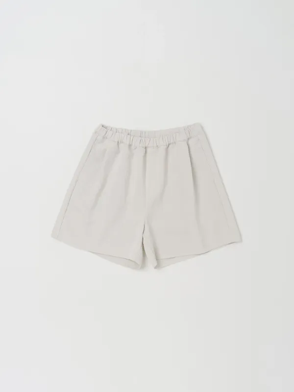 [5/20 순차출고] MINIMAL SHORTS IN DOVE