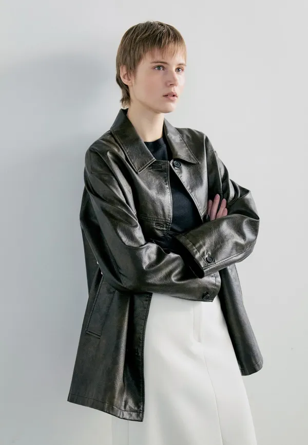 CRACK LEATHER HALF JACKET - BROWN