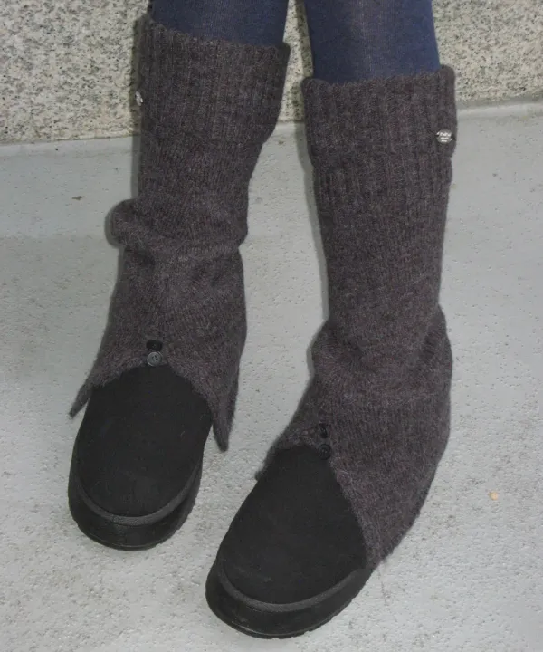 [11/2 순차배송] FOLDING KNIT LEG WARMERS CHARCOAL