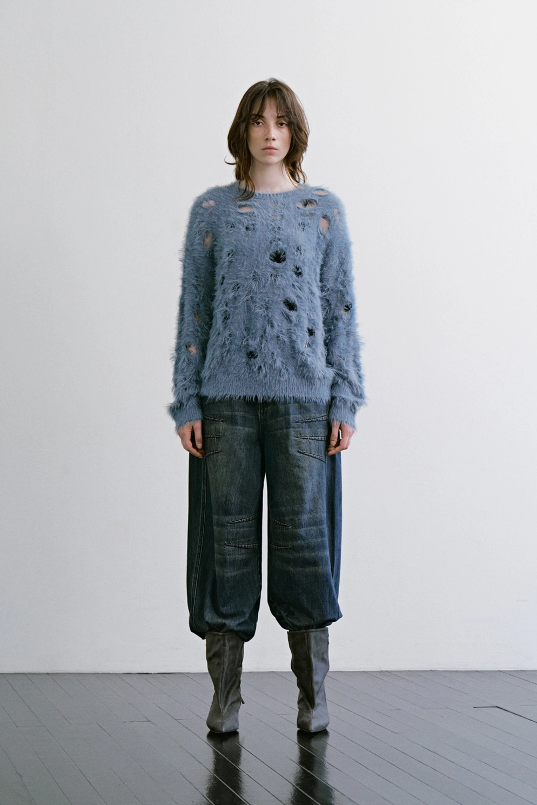 트리밍버드 Shaggy distressed Hole Knit [ Blue ] 상품 이미지 2