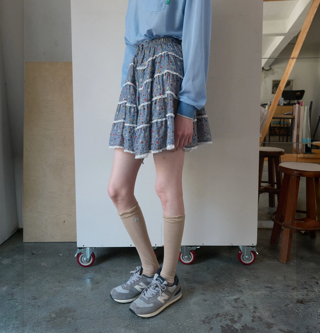 노컨텐츠 374. Floral Short SK _ Dusty Blue 상품 이미지 1