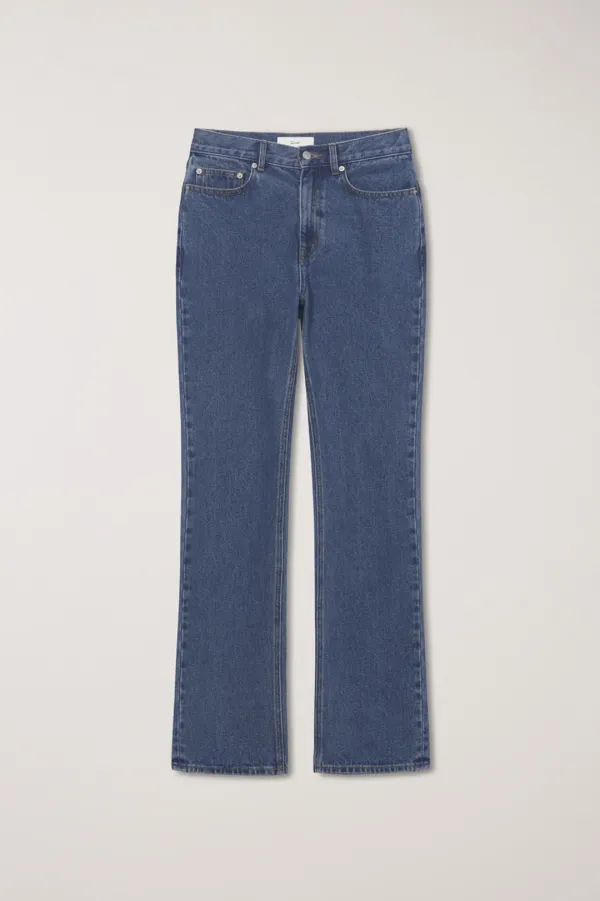 ESSENTIAL SEMI BOOT-CUT JEANS CLASSIC BLUE_UDPA6A206B2