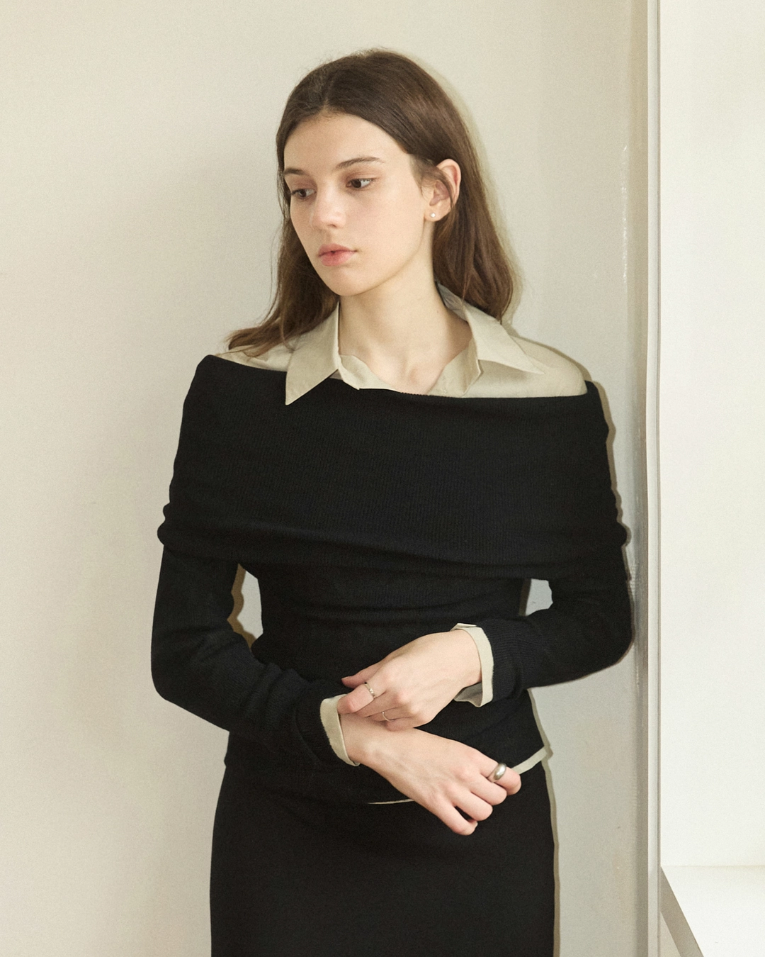 어다울 Moody two way off shoulder knit - black 상품 이미지 2