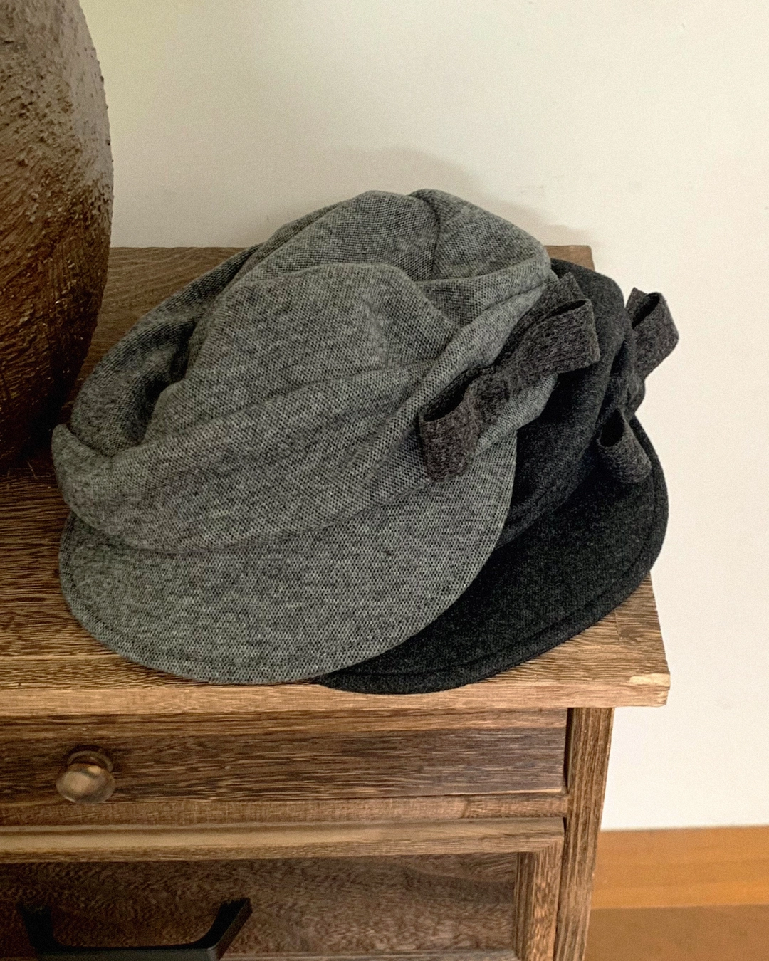 어다울 Fuzzy drape ribbon cap - 2color 상품 이미지 2