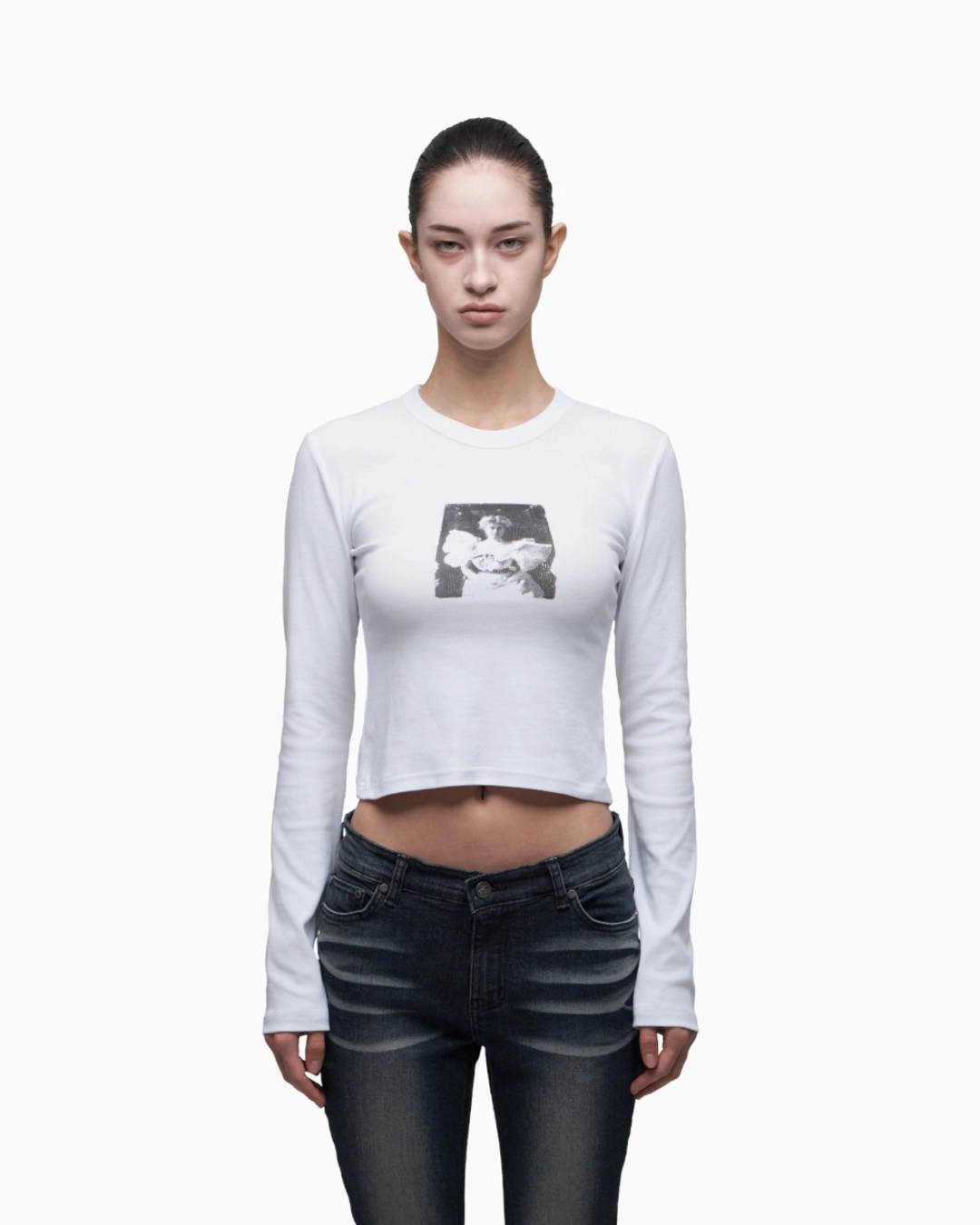 시너진 SQUARE PRINTED LONG SLEEVE WHITE 상품 이미지 1