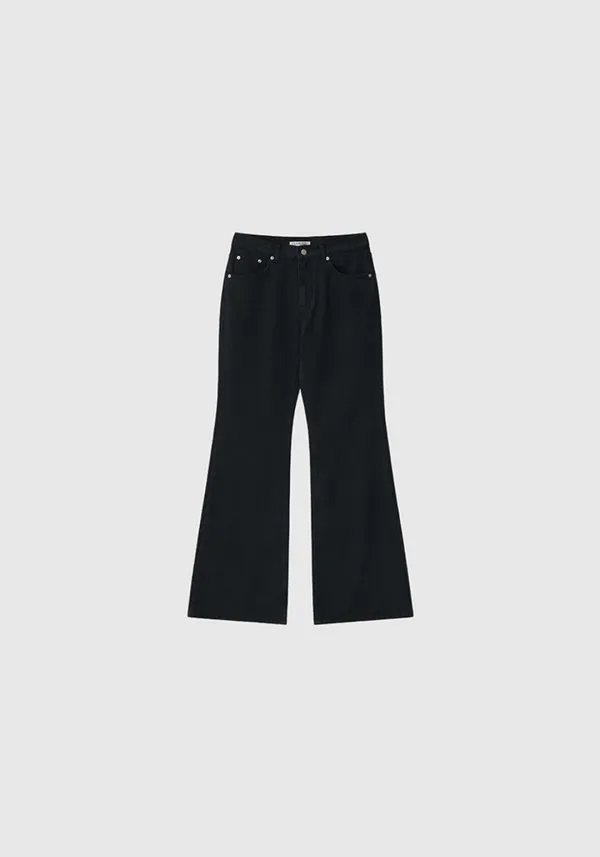 Boots cut denim