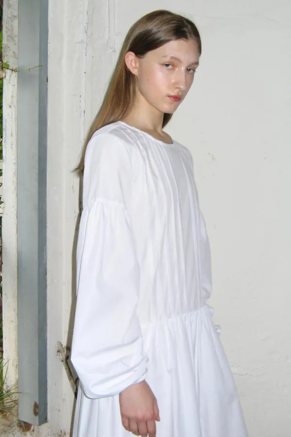Tuck Shirring Dress (White)