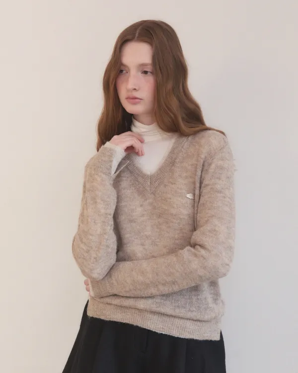 Hairy layered soft v neck knit - moca