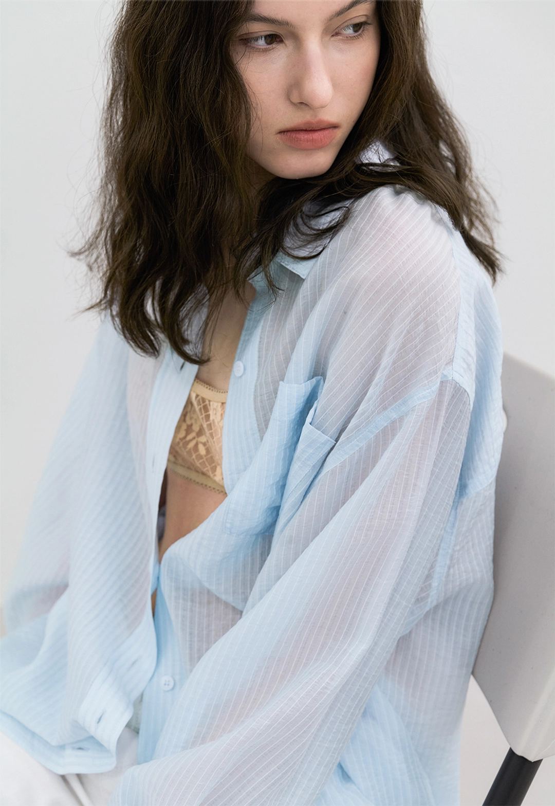 아뜰리에 나인 (BL-4412)SHEER STRIPE OVERSIZED SHIRT 상품 이미지 3