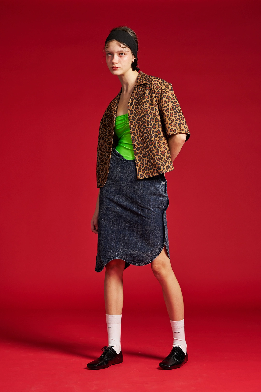 푸쉬버튼 SS26 BROWN PATTERNED SCARF SEAM SHORT SLEEVE SHIRT 상품 이미지 2