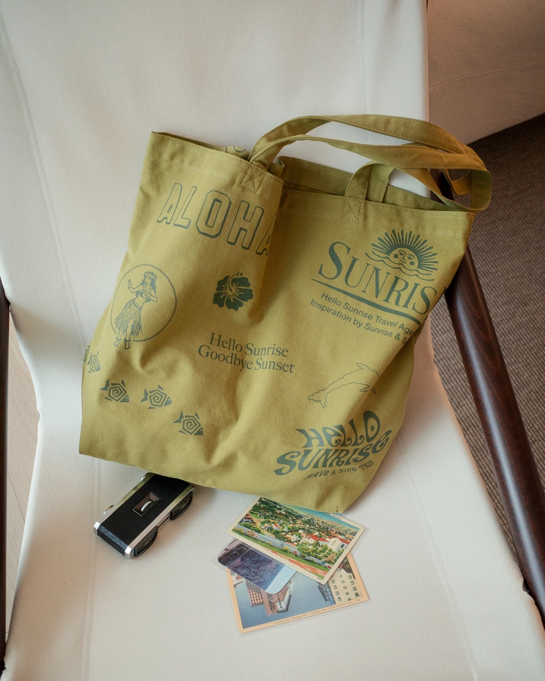 헬로선라이즈 HS Graphic Tote Bag_Olive 상품 이미지 2