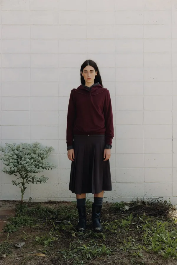 Delphi button hoodie tee (wine)