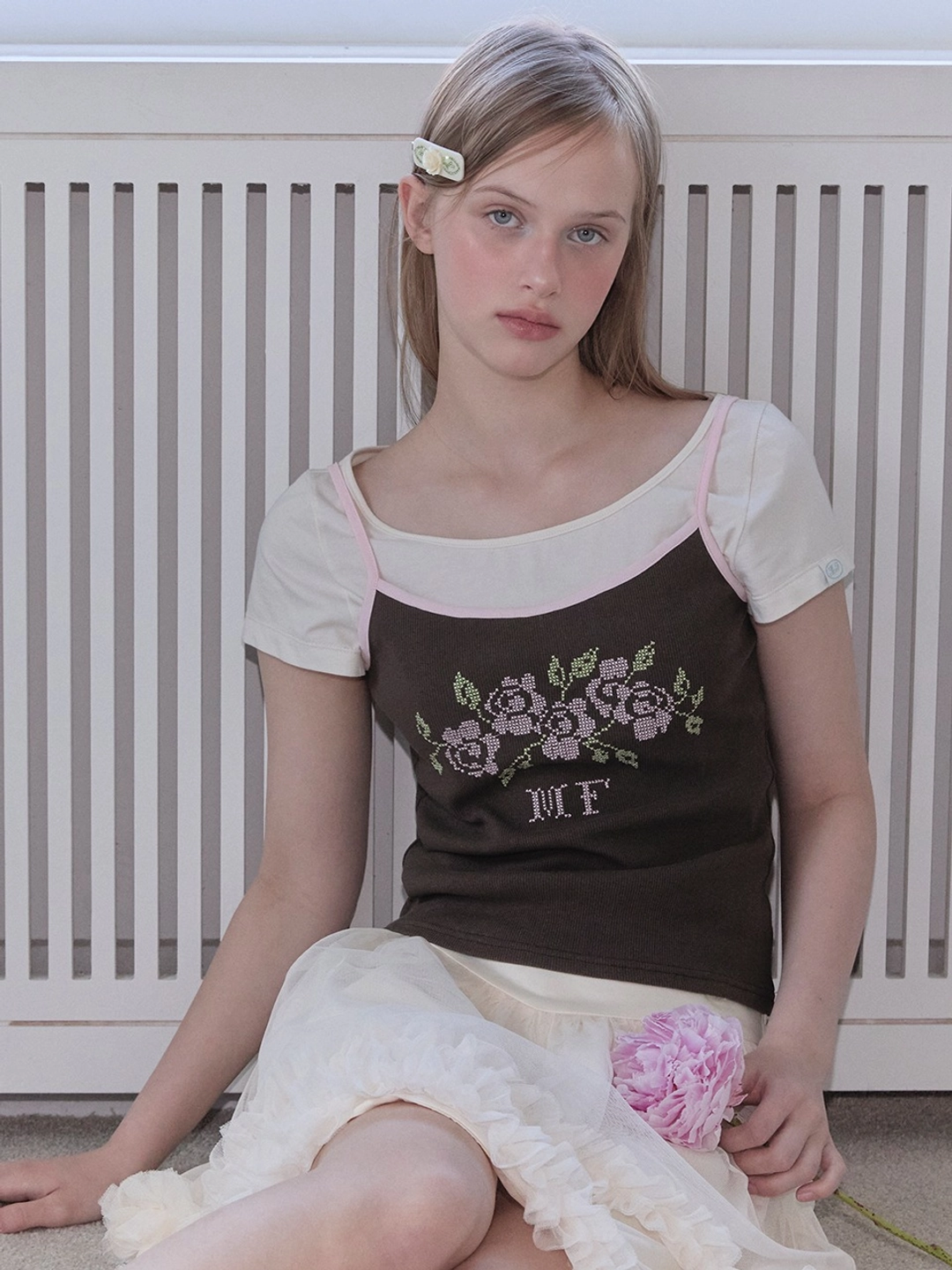 마가린핑거스 ROSE EMBROIDERY TANK TOP (BROWN) 상품 이미지 2