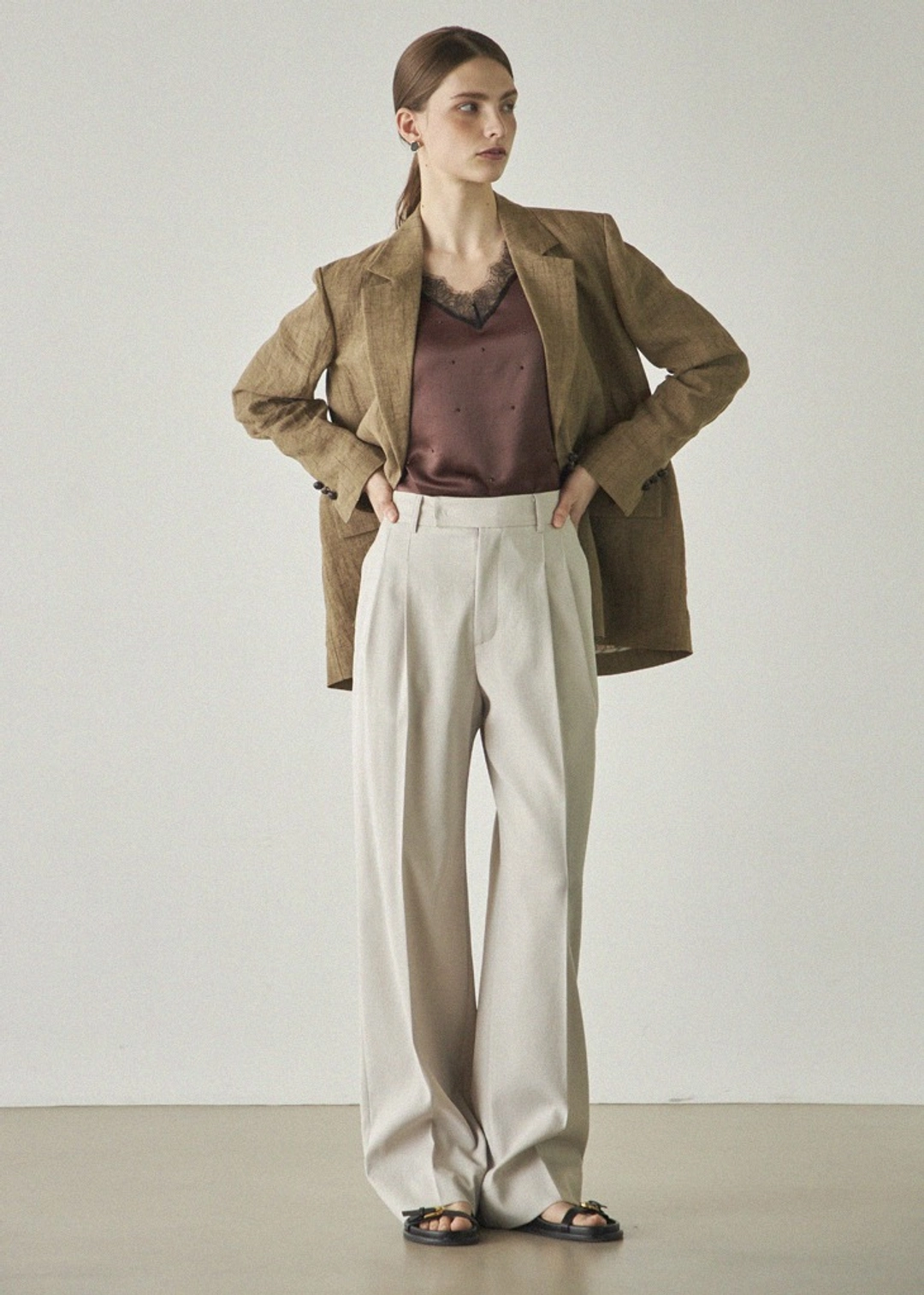 메종드이네스 TWO PINTUCK SLACKS_IVORY 상품 이미지 2
