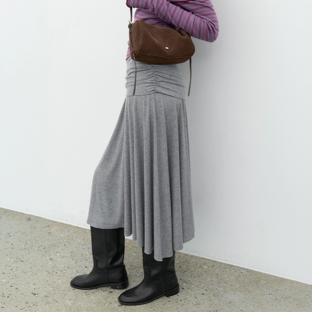 아뜰리에 나인 (SK-5120)JERSEY SHIRRING FLARE INTERLOCK SKIRT 상품 이미지 1