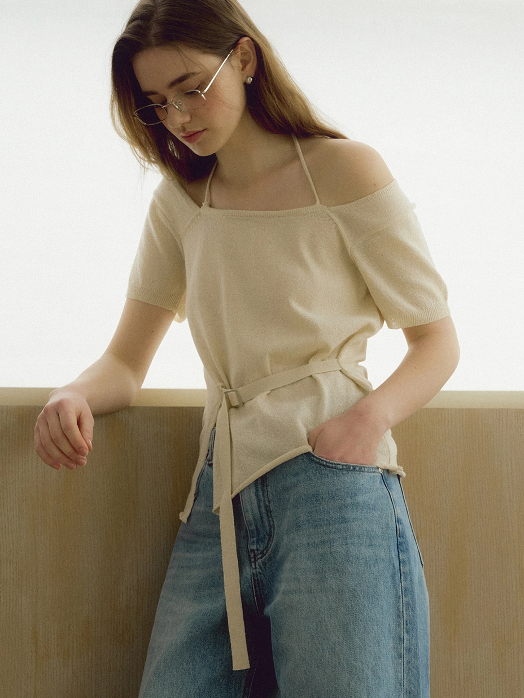아워코모스 comos 1387 two-way off shoulder halterneck knit (cream beige) 상품 이미지 2
