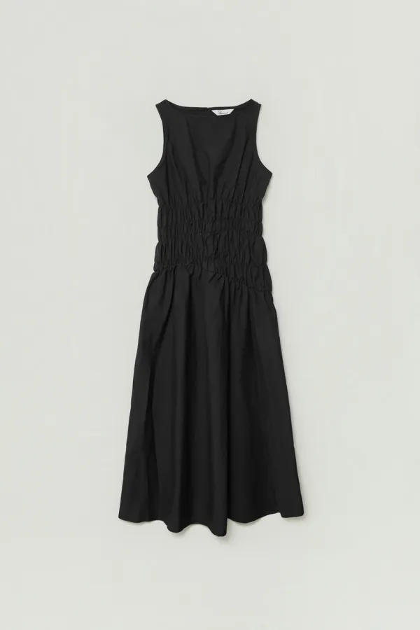 SOMEL SMOCKED LONG DRESS_BLACK