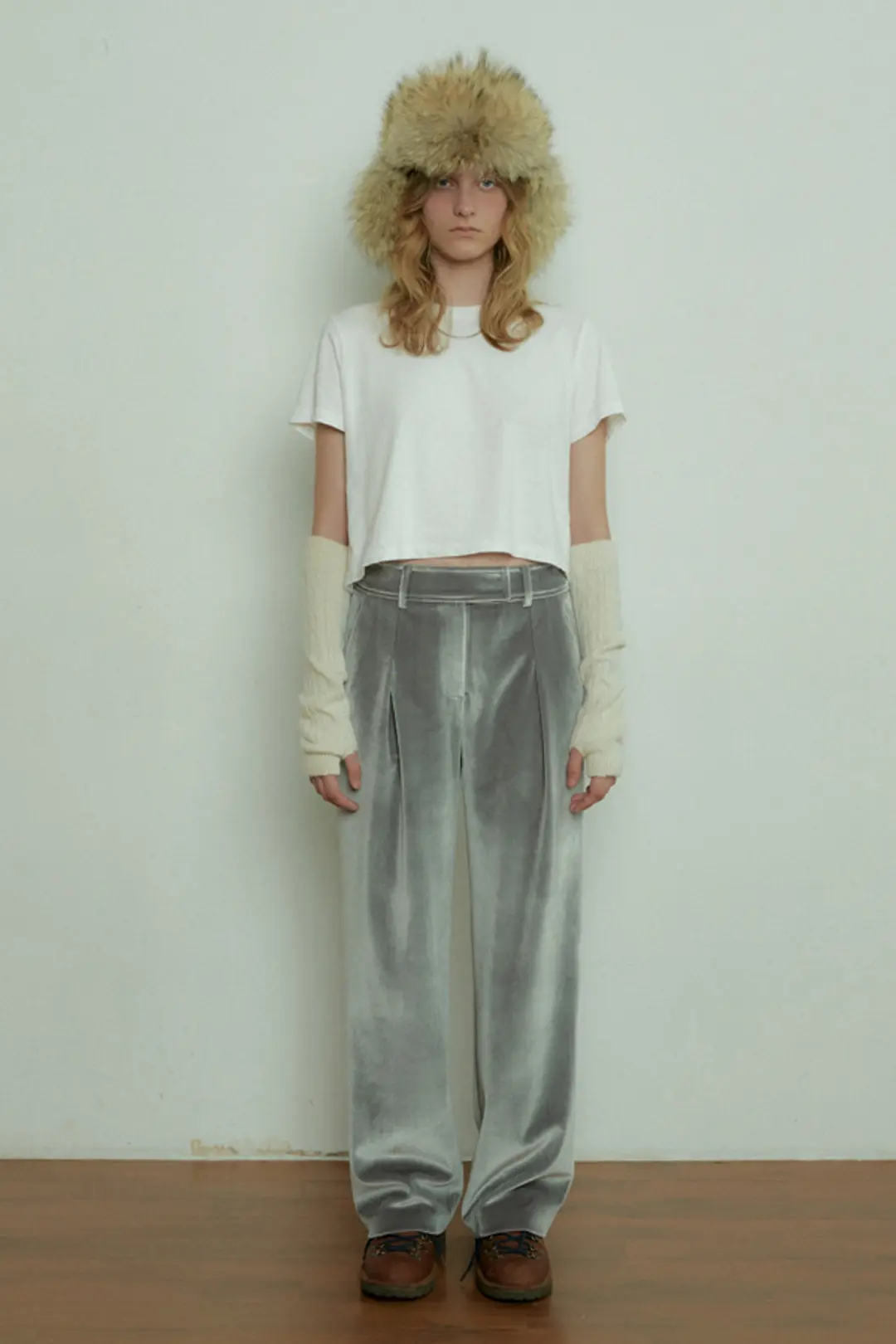 오버듀플레어 VELVET LOW WIDE PANTS_SILVER 상품 이미지 2