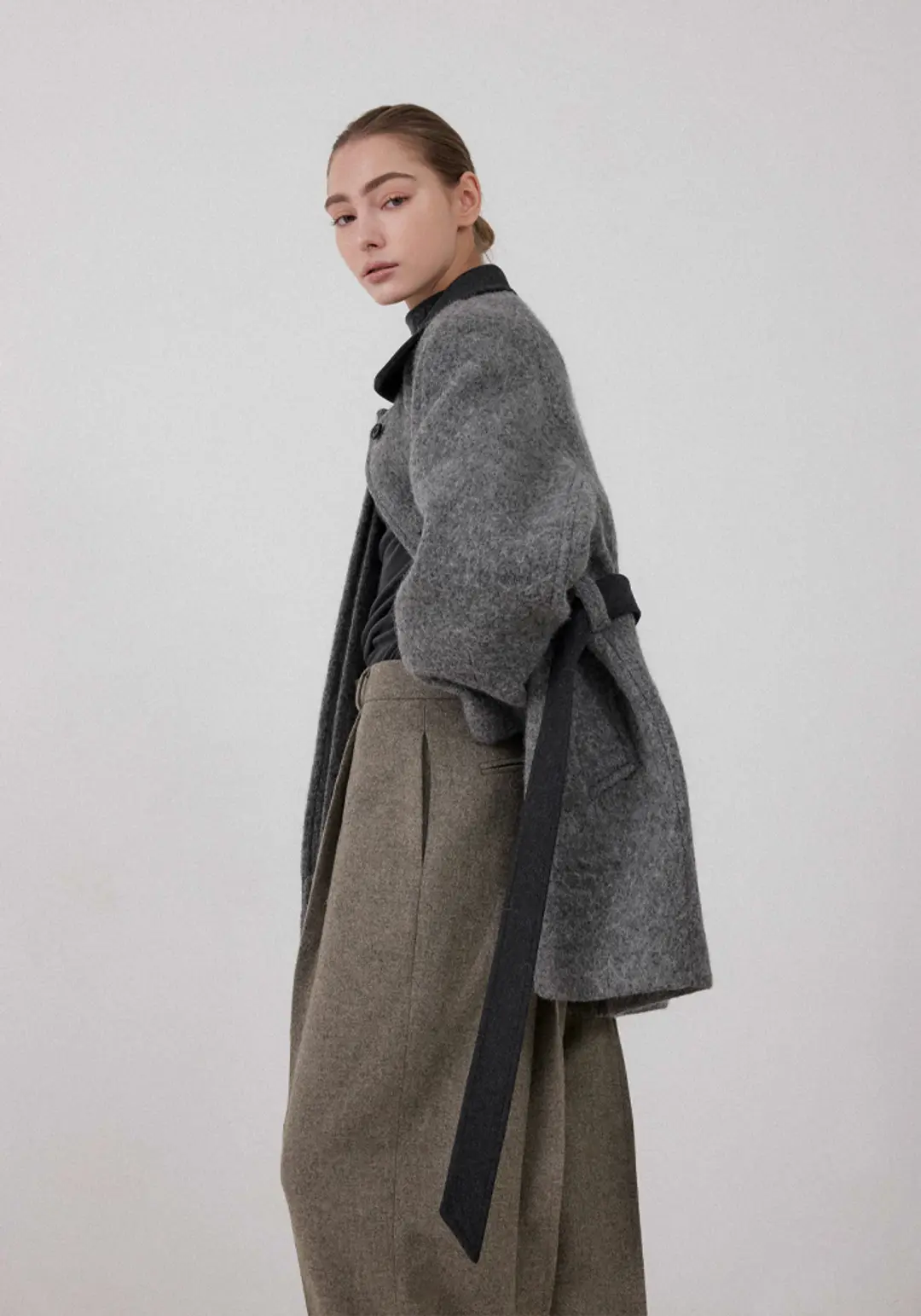 시스 HERRINGBONE TUCK TROUSERS_LIGHT BROWN 상품 이미지 2