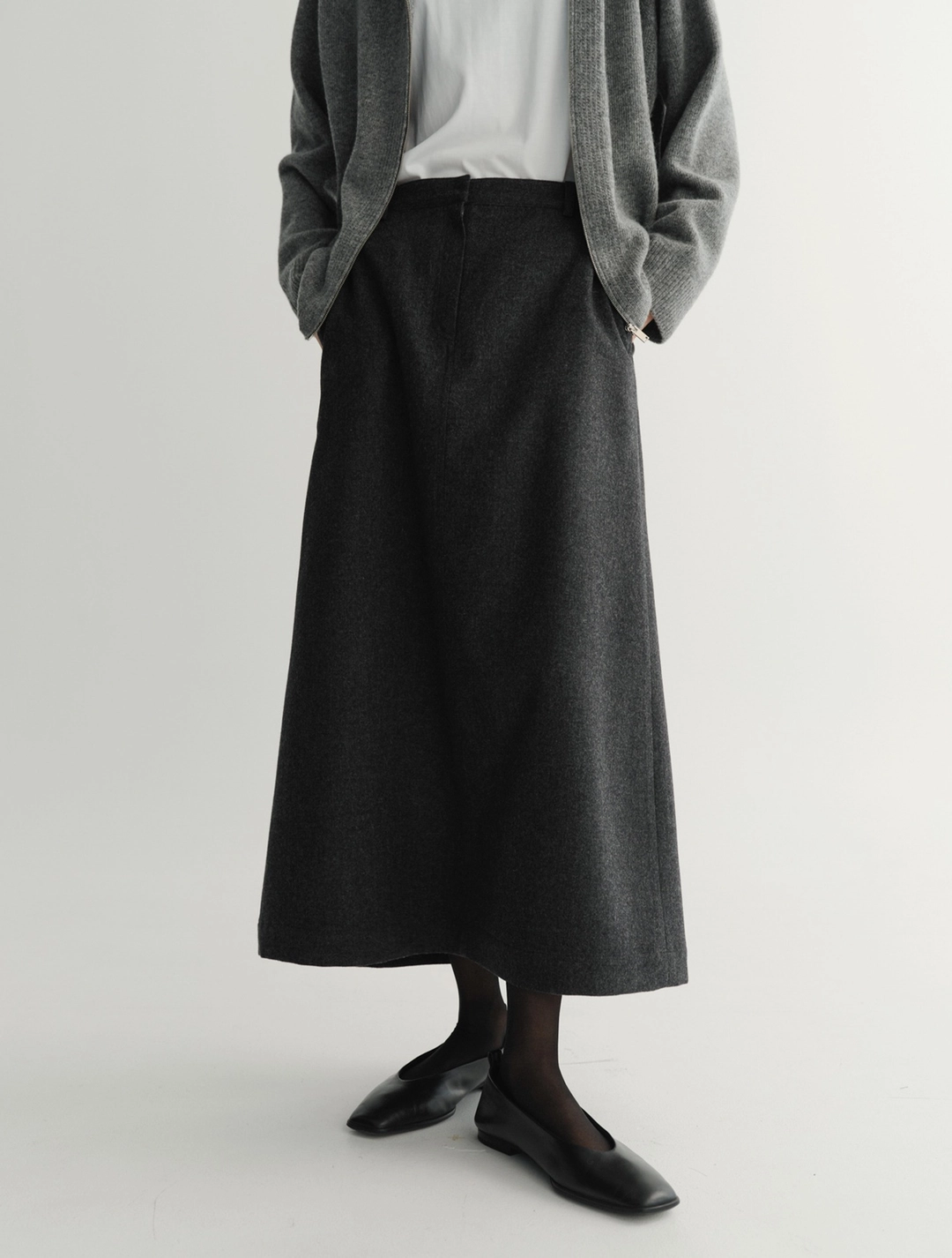 이아 Loe Maxi Skirt (Charcoal) 상품 이미지 1