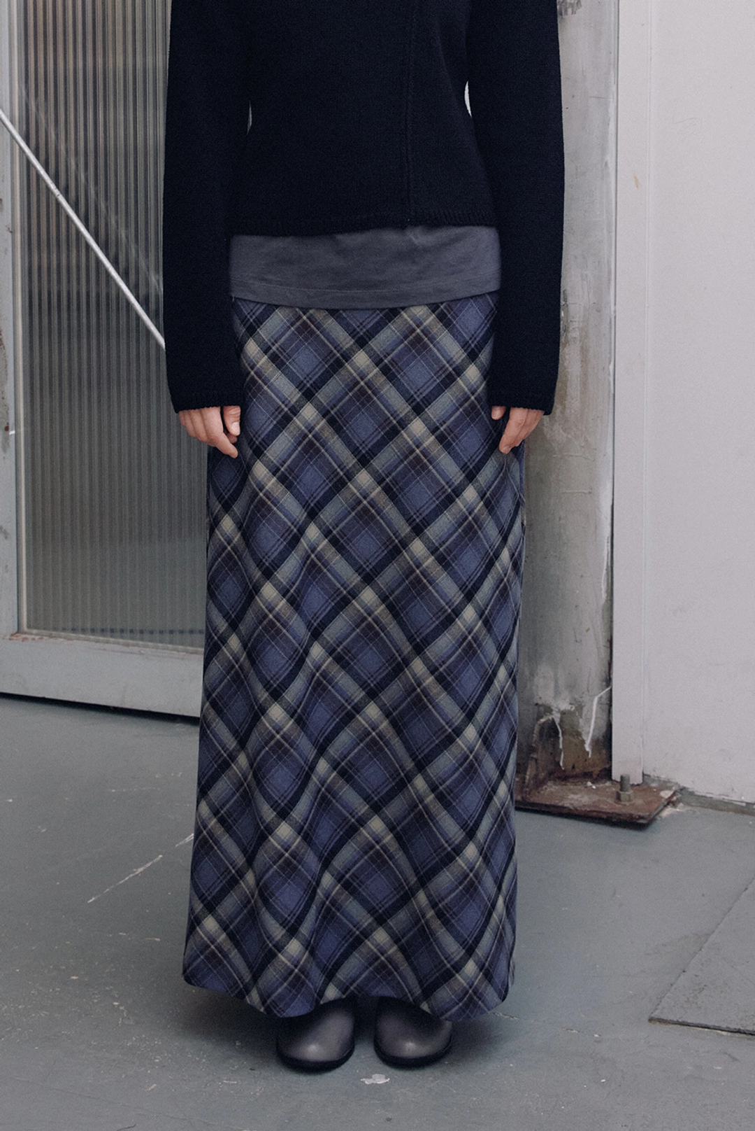 브렌다 브렌든 check long skirt - blue 상품 이미지 1