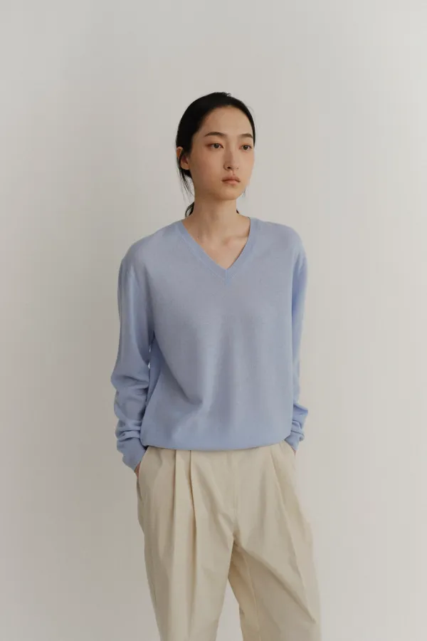 Wool v-neck knit (Sky)