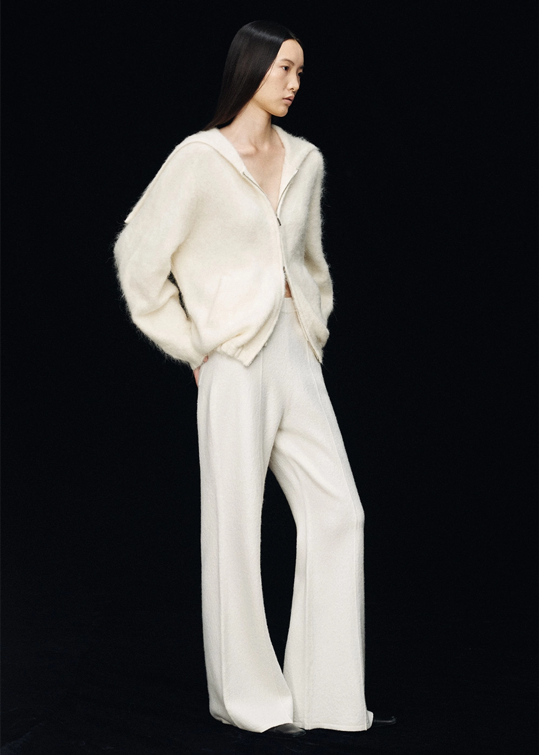 우마뭉 Pure merino boiled wool semi bell bottom pant_Ivory 상품 이미지 2